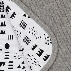 Organic Cotton Matelassé Reversible Receiving Blanket