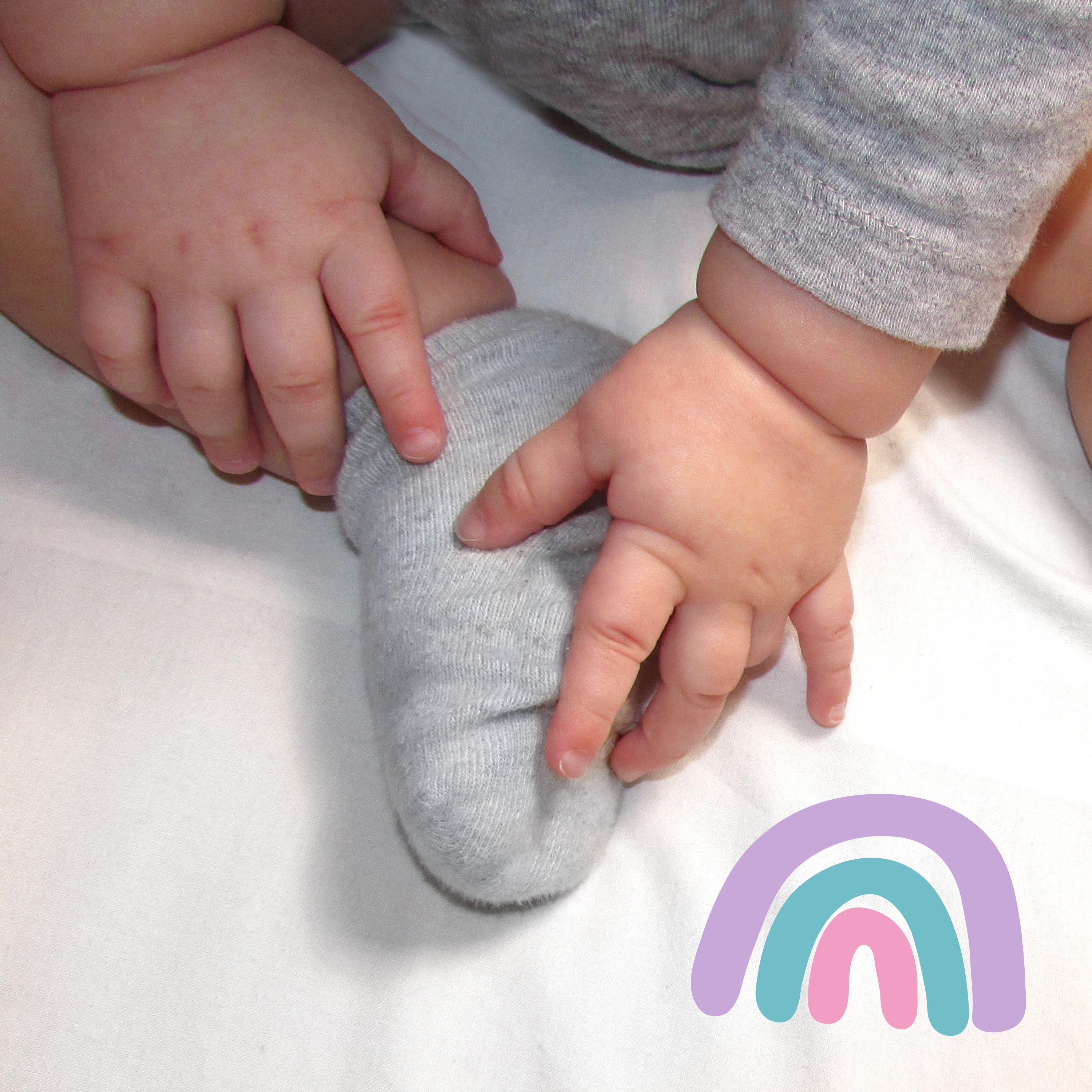 20-Pack Organic Cotton Short Sleeve Bodysuit & Sock Bundle