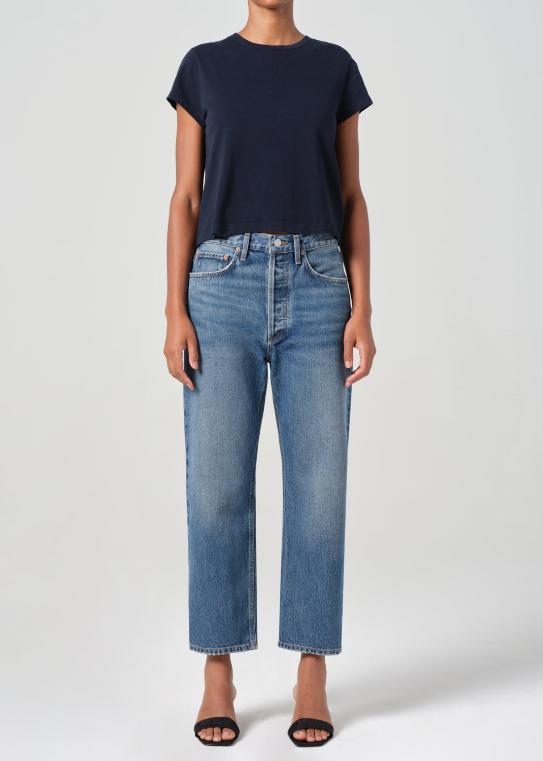 90's Crop Mid Rise Straight in Essence