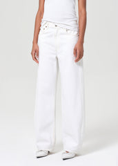 Low Curve Jean in Milkshake