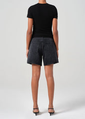 Dame Short in Hitch
