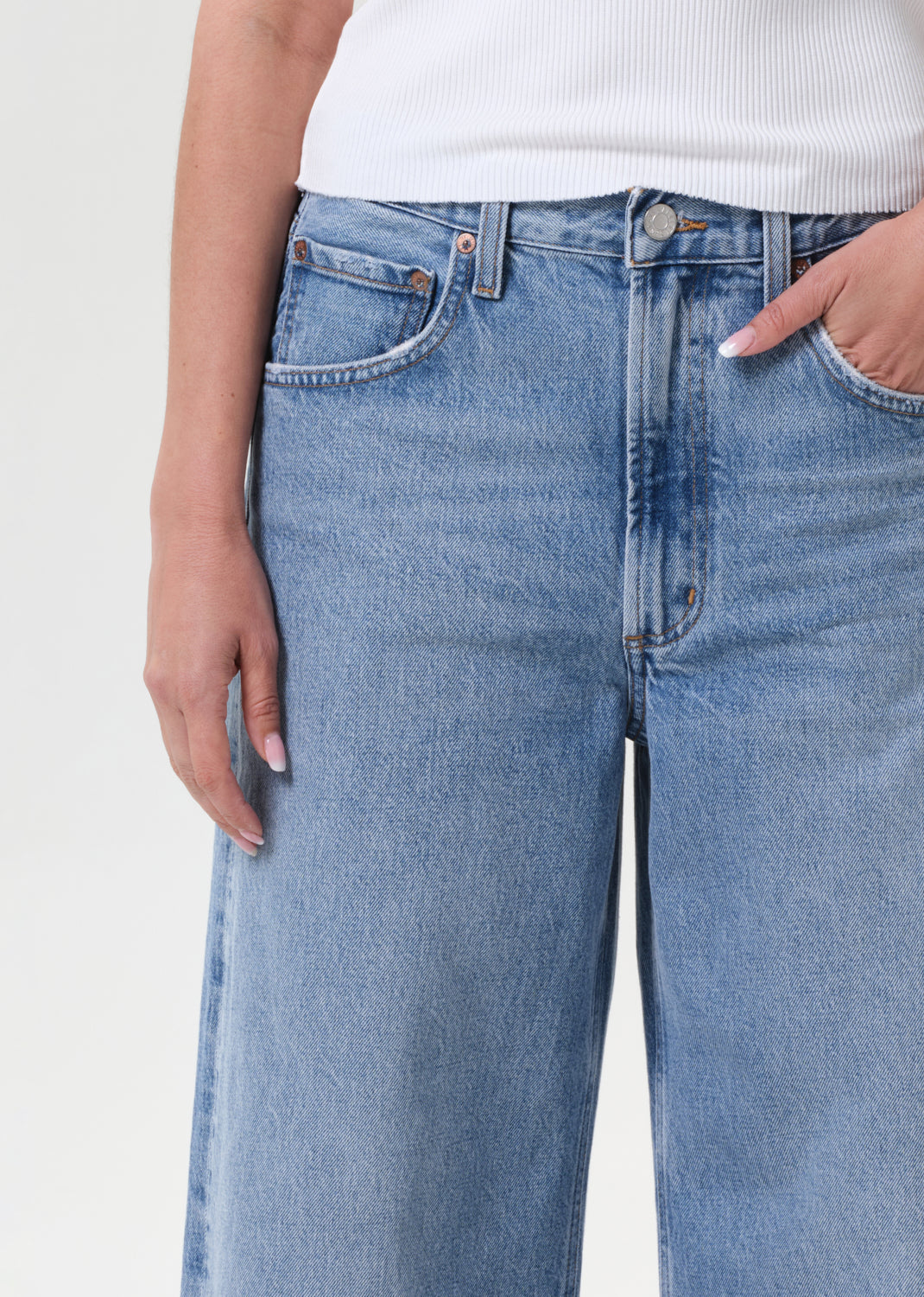 Low Curve Crop Jean in Fairway