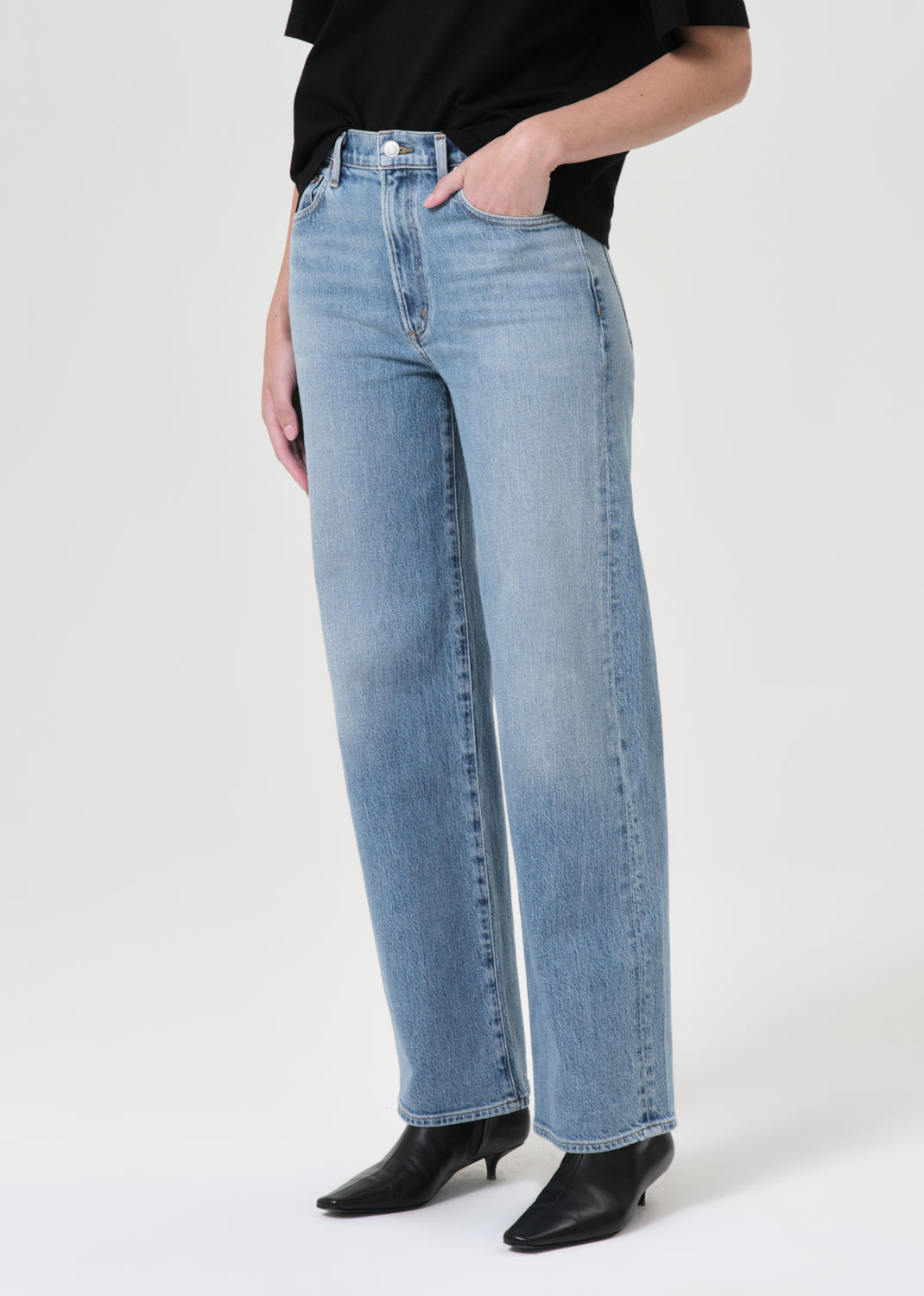 Harper Straight Jean (Stretch) in Flash