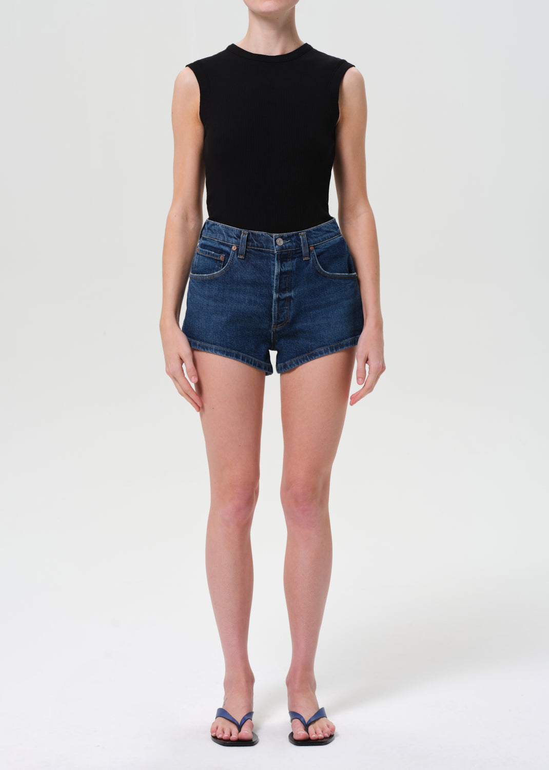 Ridley Short in Duster