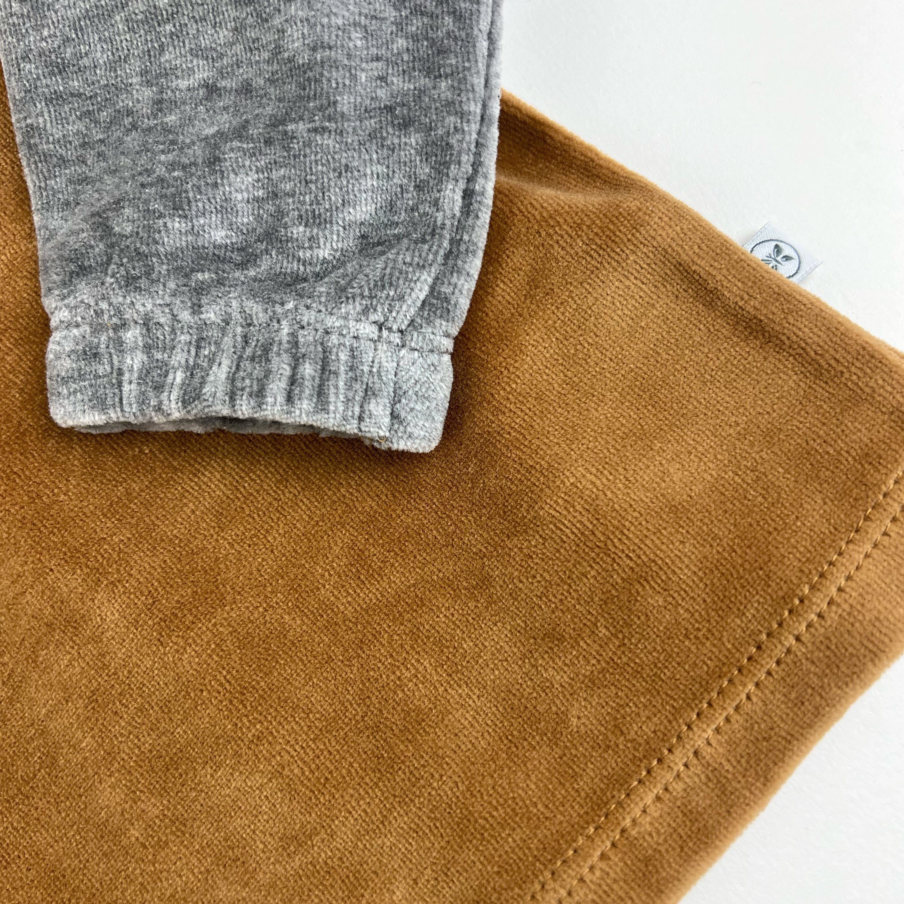 2-Piece Velour Quarter Zip Sweatsuit