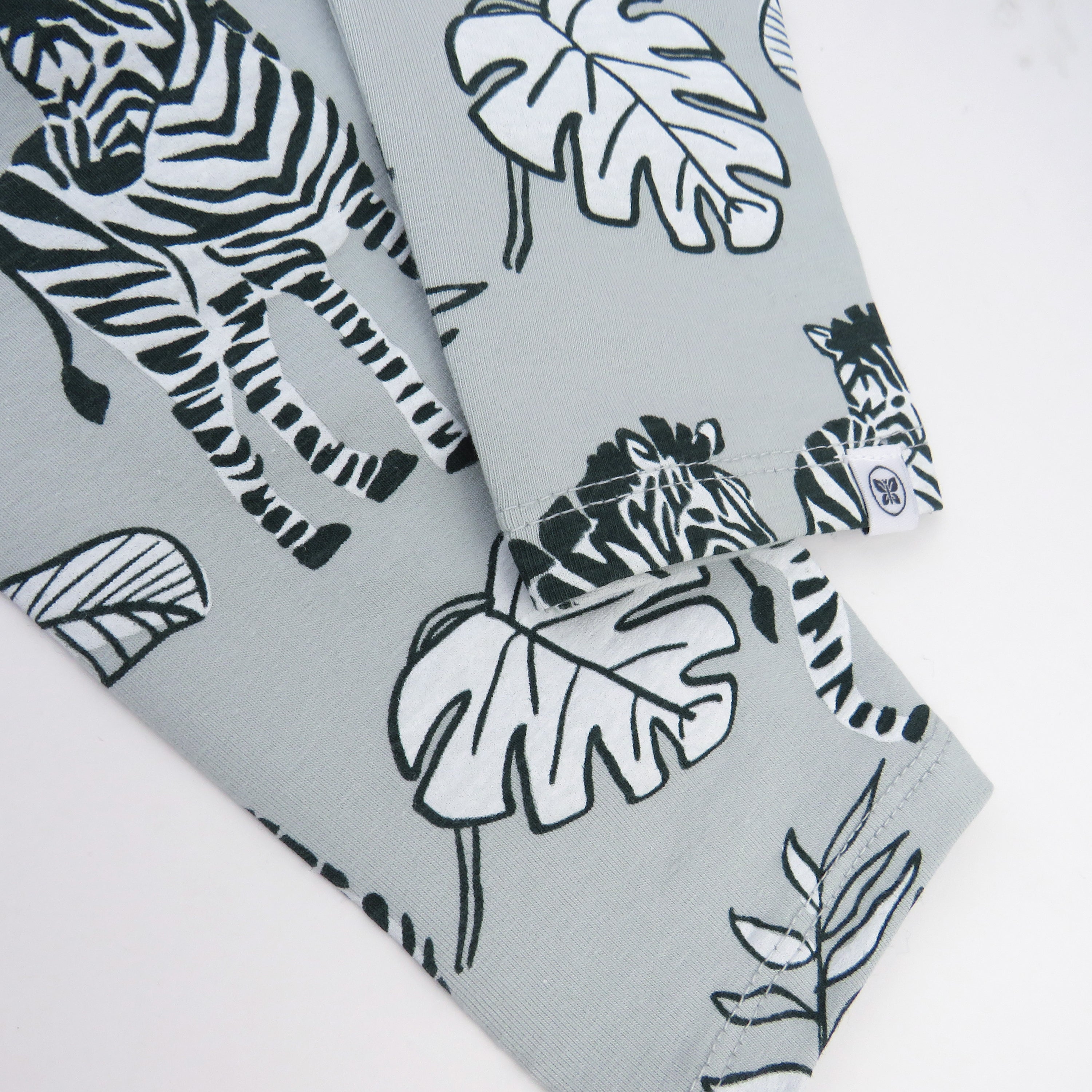 Toddler 2-Piece Legging and Flutter Sleeveless Shirt Set